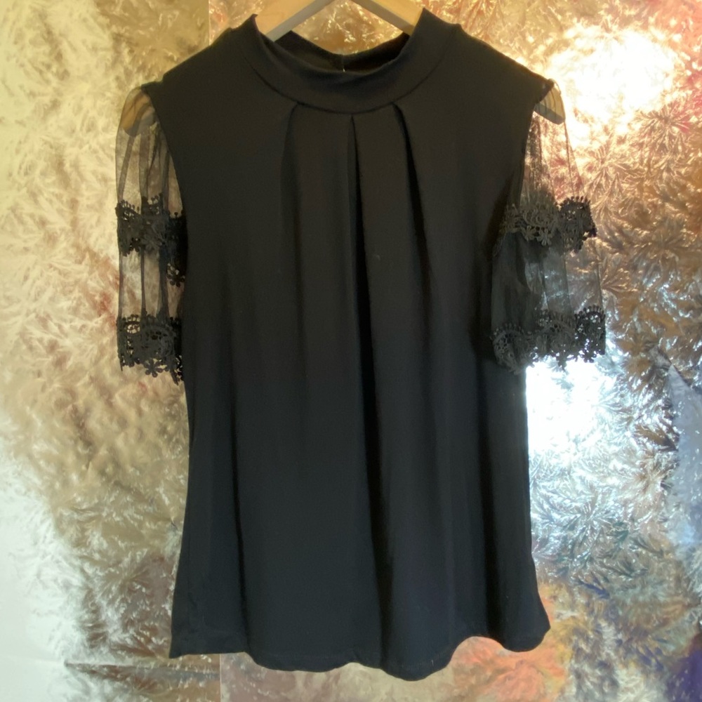 Black Cotton Blouse w/ Lacy mesh sleeves - Medium